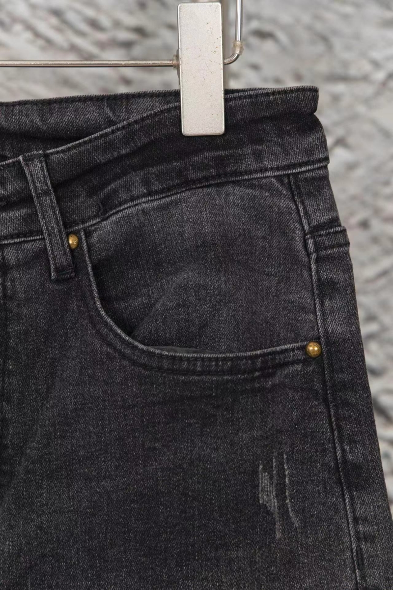 LV Jeans